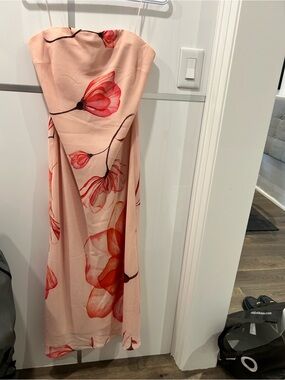 Dynamite Strapless Dress with Floral Print
